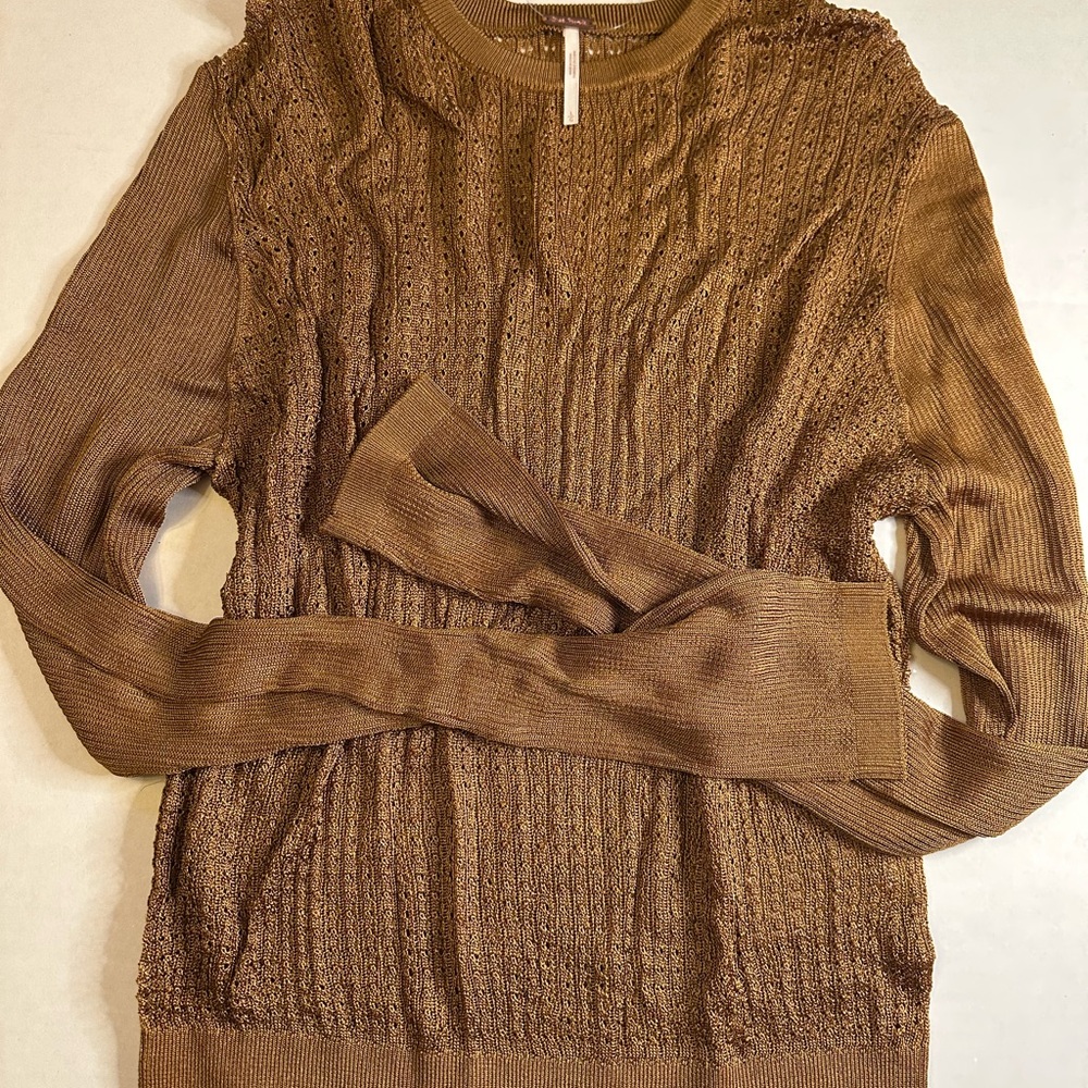 Free People H2O crew pullover L NWT